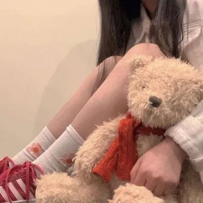 艳谍飘香